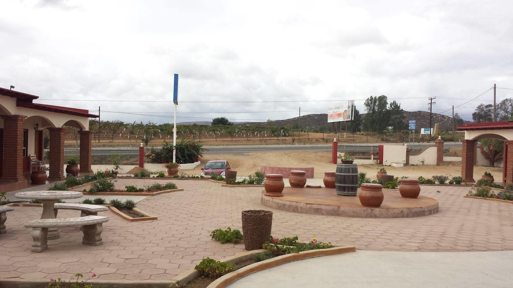 Hotel Plaza Fatima Valle de Guadalupe Eksteriør bilde